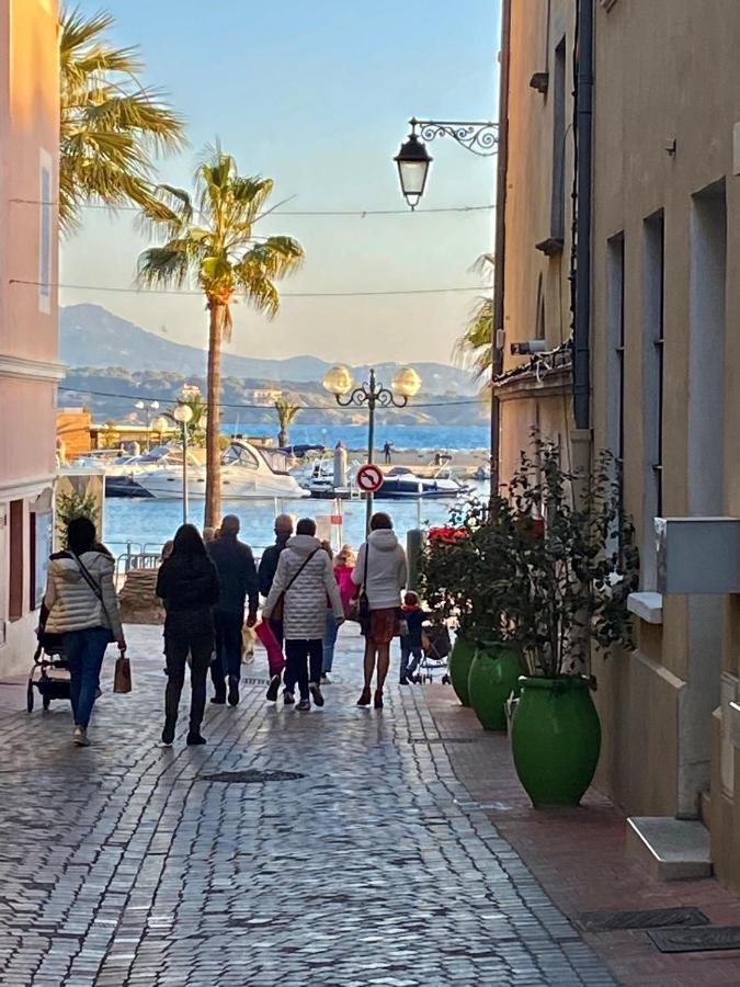 Les Nuits Etoilees, Studio Terrasse Apercu Mer, Tres Lumineux, Ac, 100M Du Port Sanary Exteriör bild